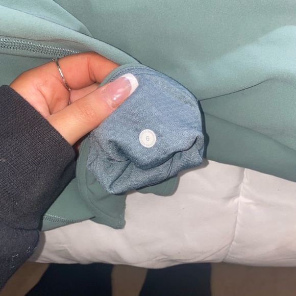 turquoise green Lululemon flare pants - Picture 2 of 2